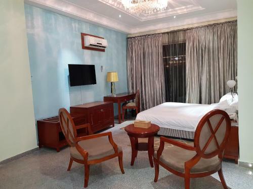 Serendib Hotel & Service Apartments