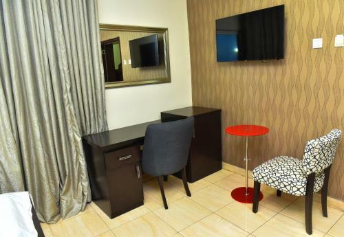 Hotel Somerset Suites