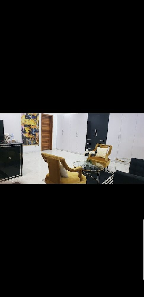 Hotel Executive Home