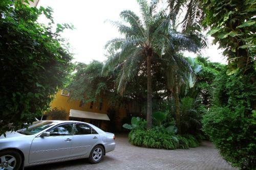 La Cour Hotels And Apartments Cooper