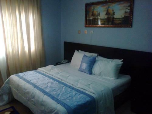 Conference Hotel And Suites Sagamu