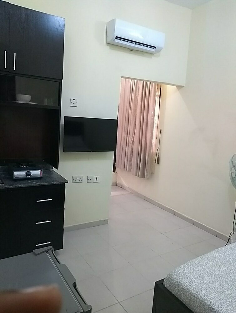 Texxon House Guest Apartments