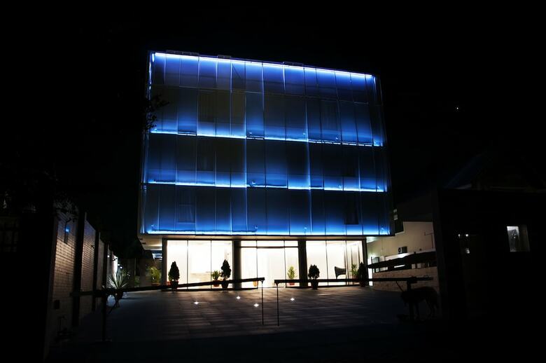 Hotel Sv Chrome