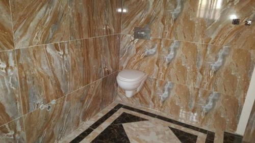 Grand Emperor Hotels, Lekki Phase 1