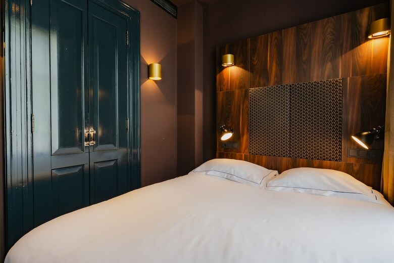 Hotel De Jonker Urban Studios & Suites