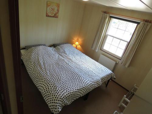 Detached Chalet With Nice Terrace, Near Recreational Lake