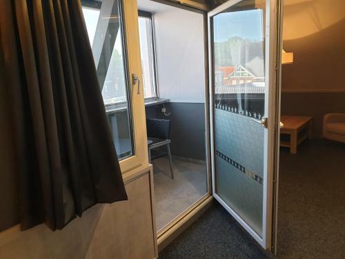 Hotel,cafe,biljart Pot