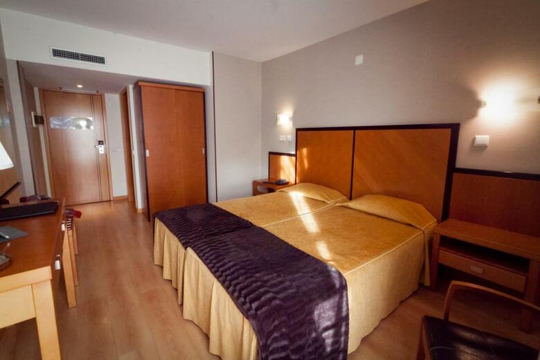 Hotel 4 Estacoes