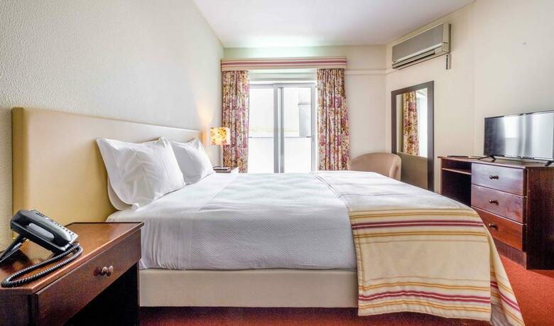 Catolica Hotel