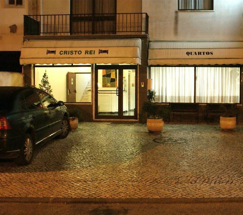 Hostal Residencial Cristo Rei