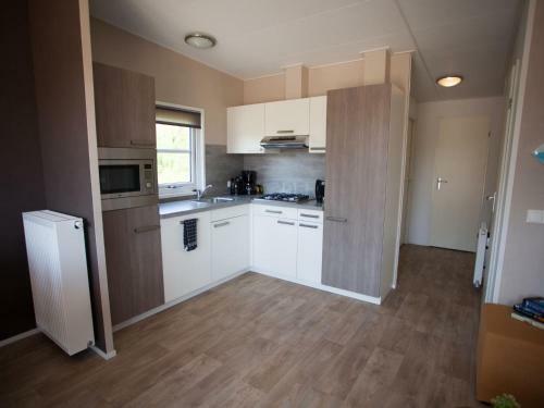 Holiday Home Rcn Toppershoedje.2