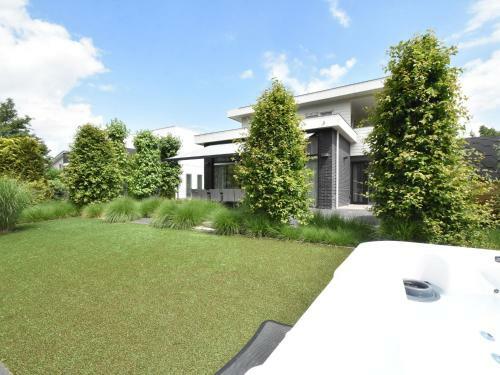 Modern Villa In Harderwijk With Jacuzzi