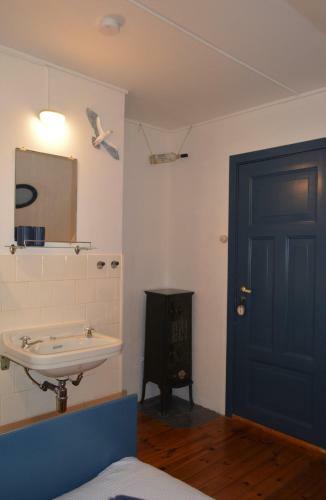 Elvebakk Bed & Breakfast