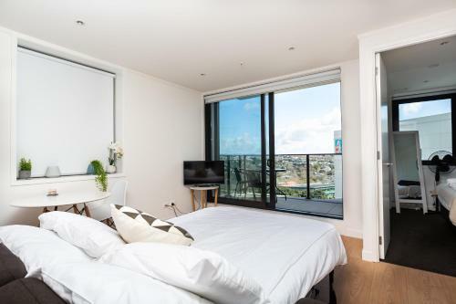 Brand New Auckland Apartment