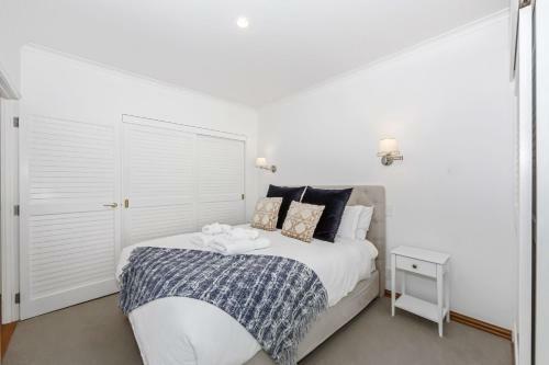 Waterfront Two Bedroom Apartment; Great Location!