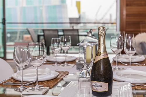 Apartamentos Princes Wharf - Absolute Waterfront & Great Views