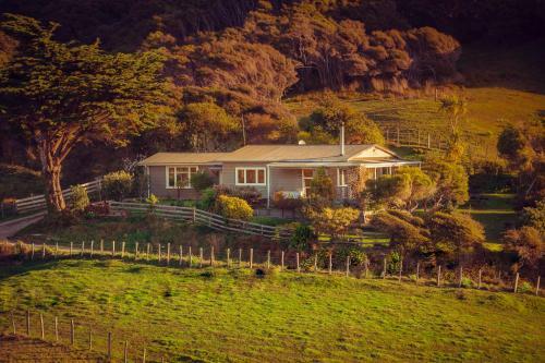 Te Hapu Coastal Cottages