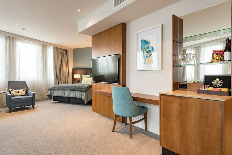 Distinction Christchurch Hotel