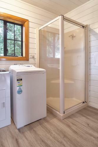 Racecourse Villa - Christchurch Holiday Home