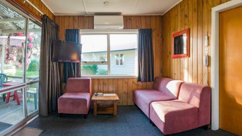 Middlepark Motel
