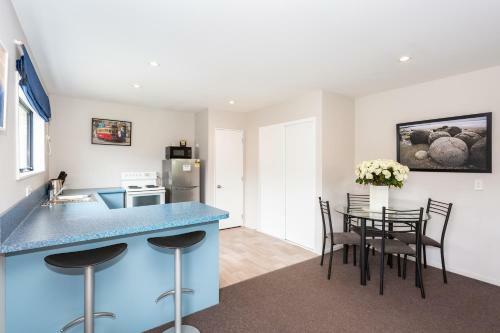 Comfy Villa - Christchurch Holiday Homes