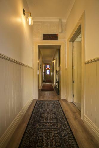Lodge Waitaki Braids
