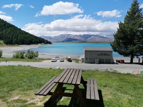 Tekapo Exclusive Lakeside Mobile Home