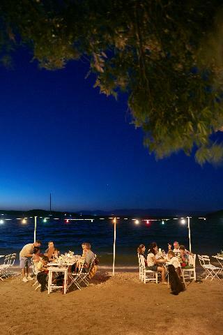 Daphnis Hotel