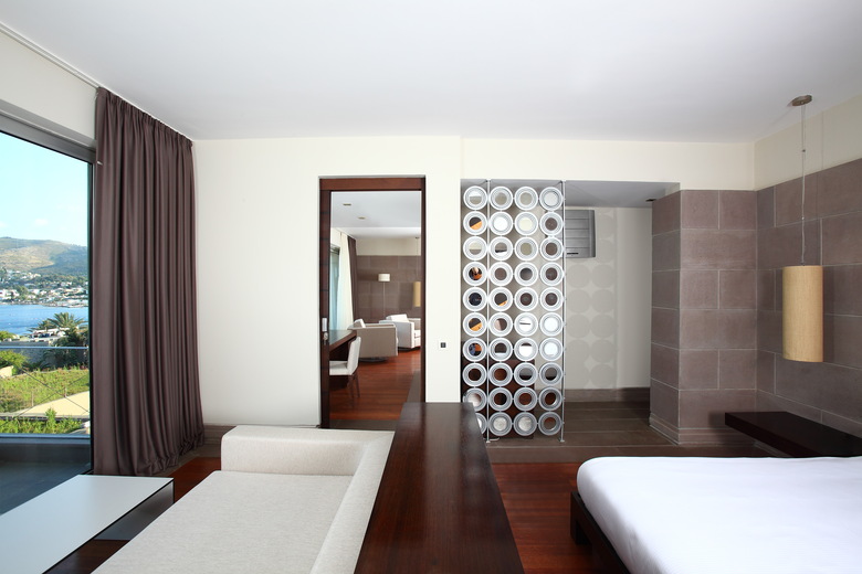 Maki Hotel