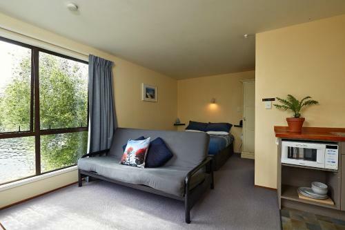 Sails Motel