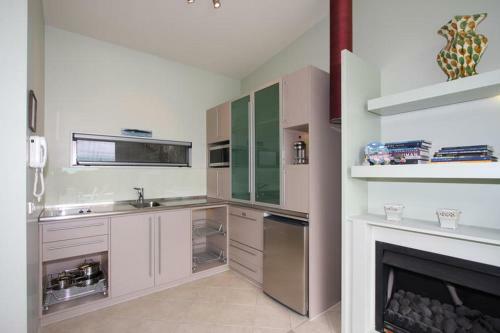 Villa Sanctuary Raumati South