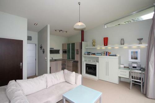 Villa Sanctuary Raumati South