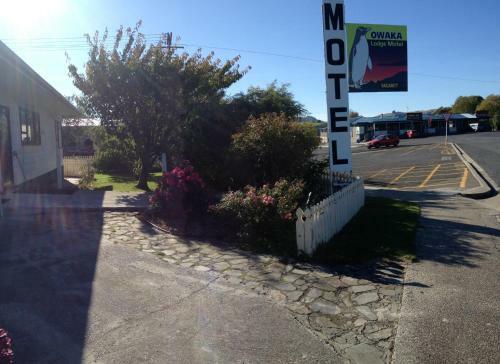 Owaka Lodge Motel
