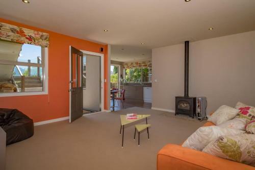 An Alpine Lodge For Sharing