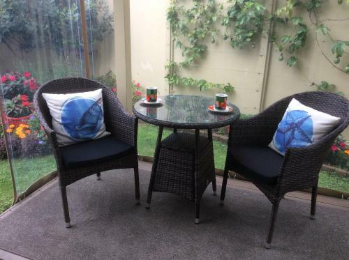 Bed & Breakfast Albert Mews B And B