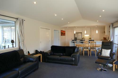 Luxury Ludemann Lodge