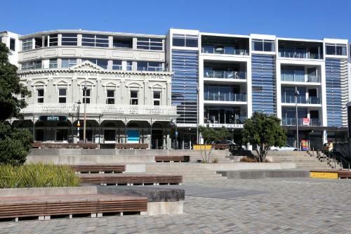 Oxley's Waterfront Luxury Apartment