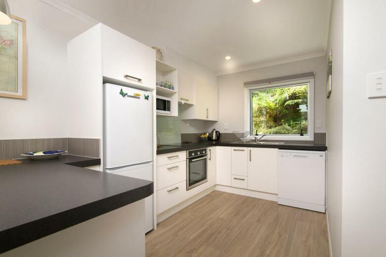 Picton Apartment And Pool