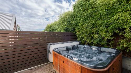 Queenstown Retreat - Grand