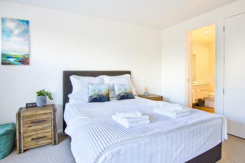 Black Diamond Apartment