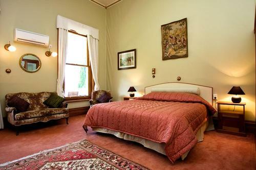Hostal Ugbrooke Country Estate