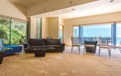 Palm Beach Lodge