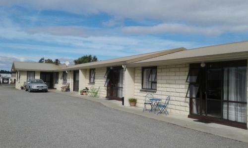 Moeraki Boulders Motel