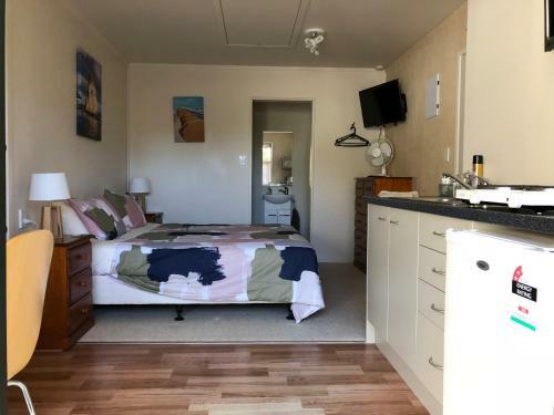 Hostal Hahei Retreat