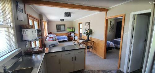 Motel Clutha Gold Cottages