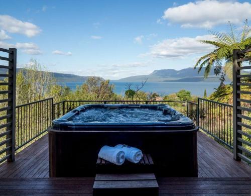 Spencer Lodge Lake Tarawera