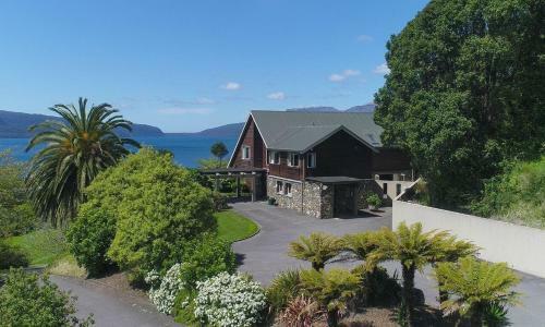 Spencer Lodge Lake Tarawera