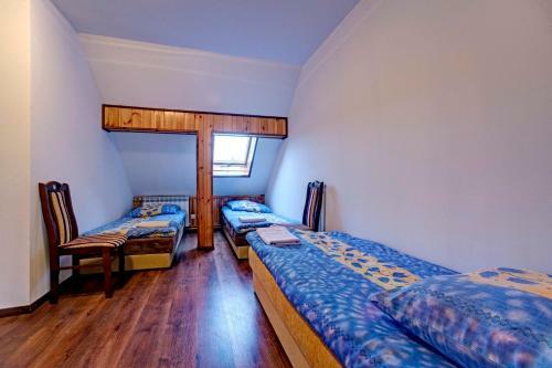 Hostal Noclegi Dw�r Szlachecki Biedacz�w