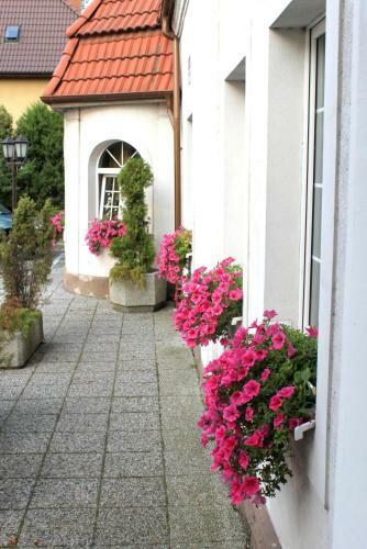 Hotel Dom Goscinny Bialy Dworek