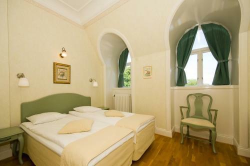 �m�ls Stadshotell - Sweden Hotels